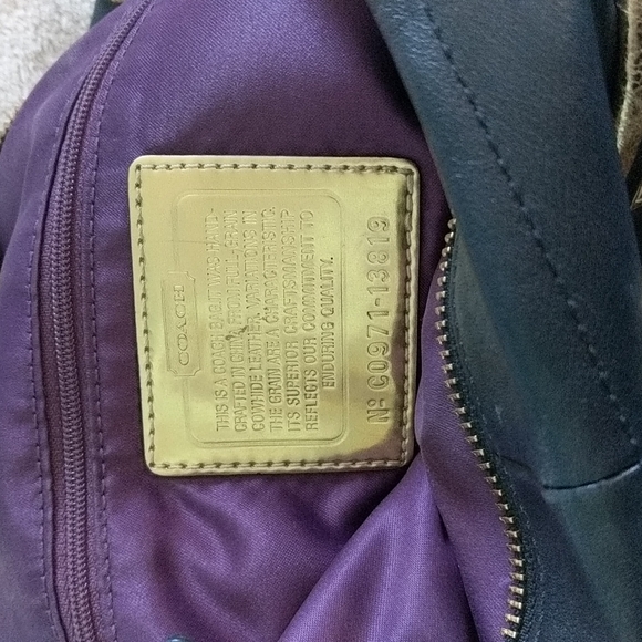 Black and gold Coach Poppy bag - Picture 5 of 6